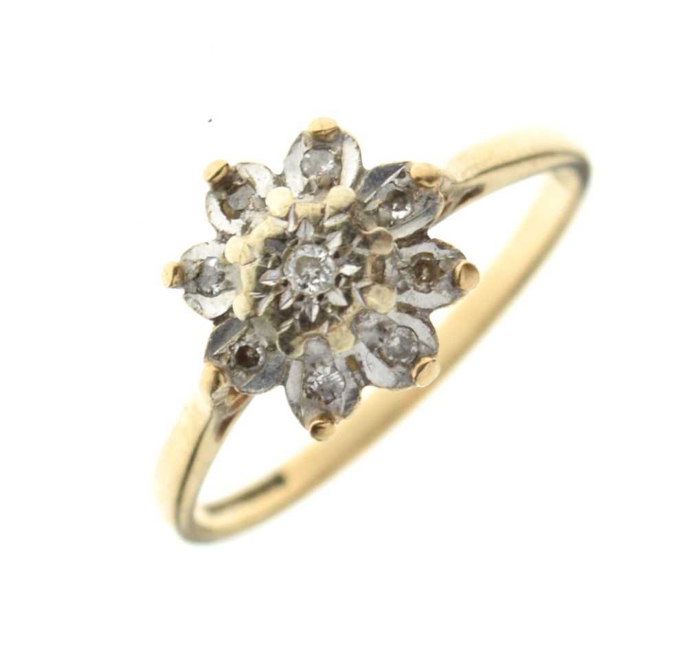 Lot 2 - 9ct gold diamond cluster ring