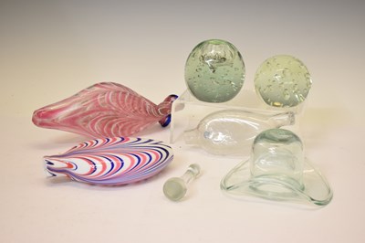 Lot 492 - Quantity of Nailsea and other glass