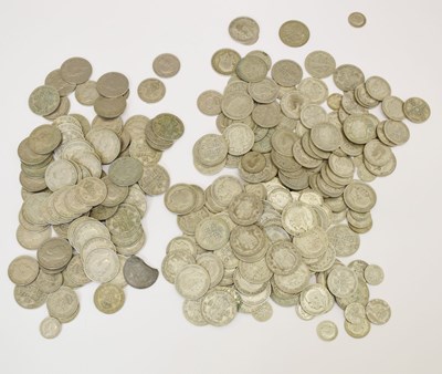 Lot 308 - Quantity of GB silver coinage, mainly George V and George VI 1920 - 1945 (1940g approx)