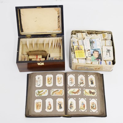 Lot 400 - Assorted collection of loose cigarette and tea cards and album