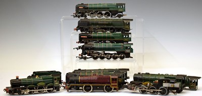 Lot 501 - Group of ten unboxed 00 gauge railway trainset locomotives