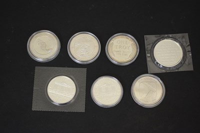Lot 279 - Five 1oz silver ingots and two Philharmoniker 1,50 euro coins