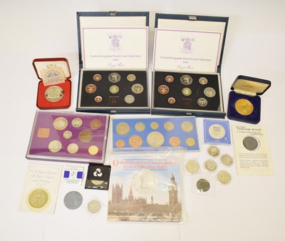 Lot 295 - Collection of GB coins to include Royal Mint year packs, 50p pieces, and commemorative medallions