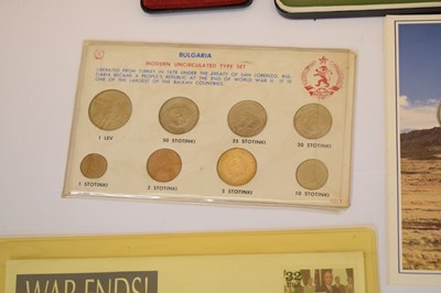 Lot 303 - Collection of world coinage to include Canadian dollars, Guyana proof set, etc