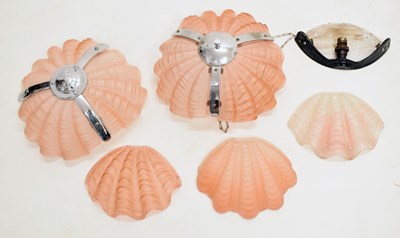 Lot 533 - Art Deco glass light fittings