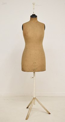 Lot 379 - Early 20th century dressmaker's dummy