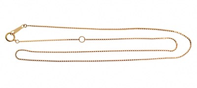 Lot 125 - 18ct gold box link chain