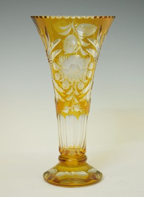 Lot 549 - 20th century amber flash glass vase