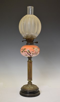 Lot 407 - Victorian oil lamp with pink glass reservoir with Aesthetic style painted birds