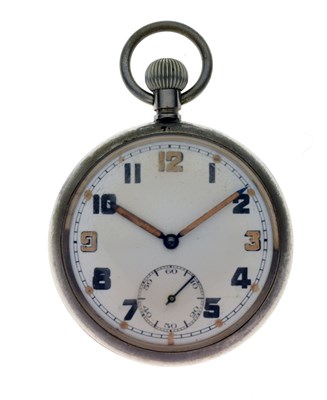 Lot 201 - Second World War military issue pocket watch