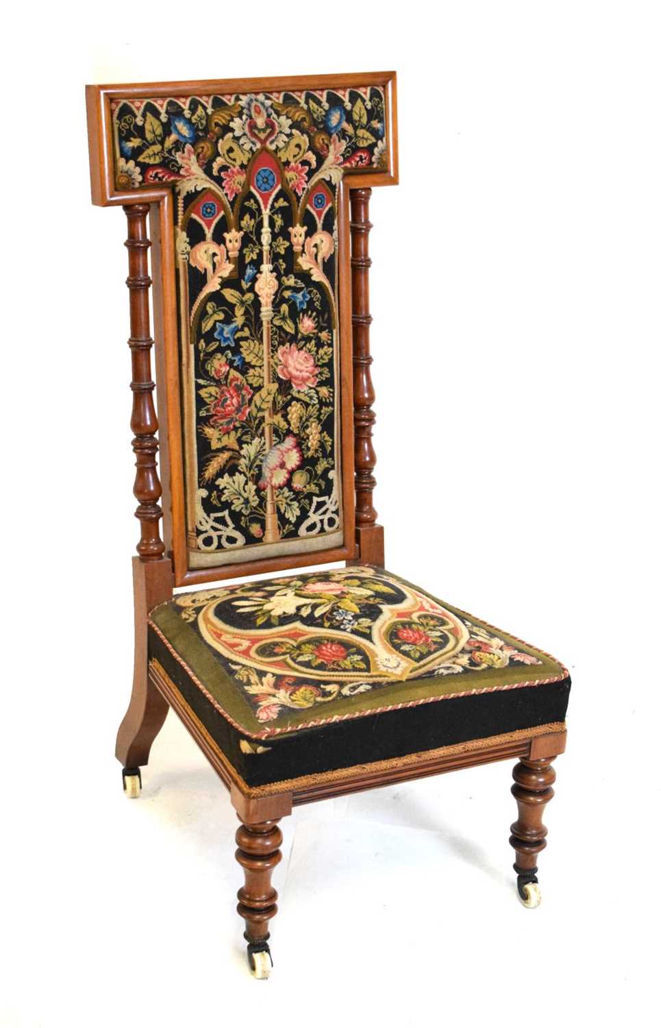Lot 519 - Victorian prie-dieu chair