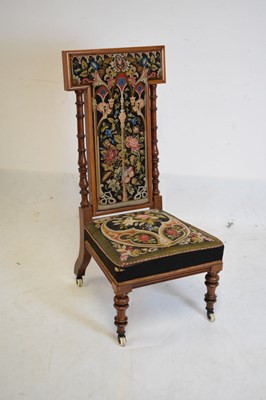 Lot 519 - Victorian prie-dieu chair
