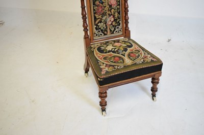 Lot 519 - Victorian prie-dieu chair
