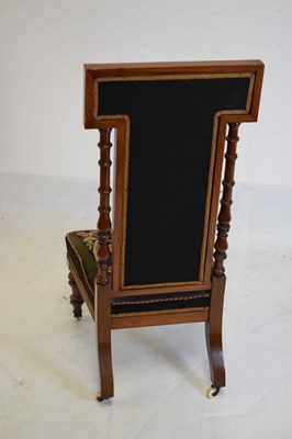 Lot 519 - Victorian prie-dieu chair