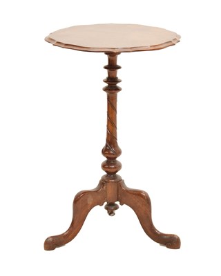 Lot 582 - Victorian walnut wine table