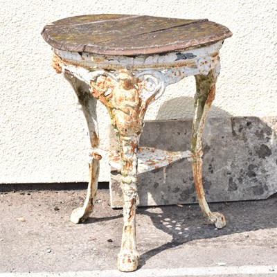 Lot 3 - White-painted cast-iron ‘Britannia’ type pub table