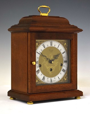 Lot 646 - Comitti reproduction mahogany chiming mantel clock