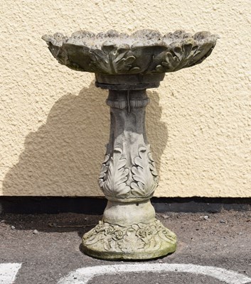 Lot 16 - Composition bird bath