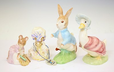 Lot 25 - Beatrix Potter pottery figures