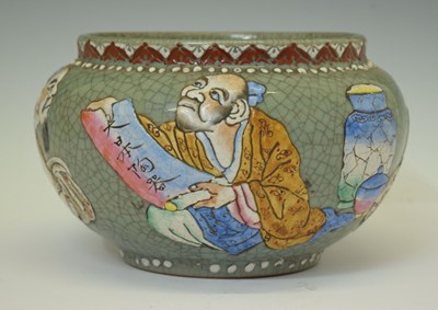 Lot 458 - Japanese crackleware bowl