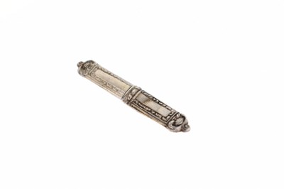 Lot 194 - 19th century miniature sewing etui