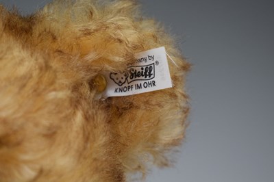 Lot 379 - Steiff replica 1926 'Happy Anniversary' bear