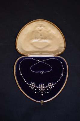 Lot 47 - Late 19th / early 20th century diamond necklace