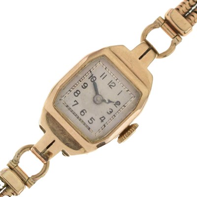 Lot 184 - Lady's 9ct gold wristwatch