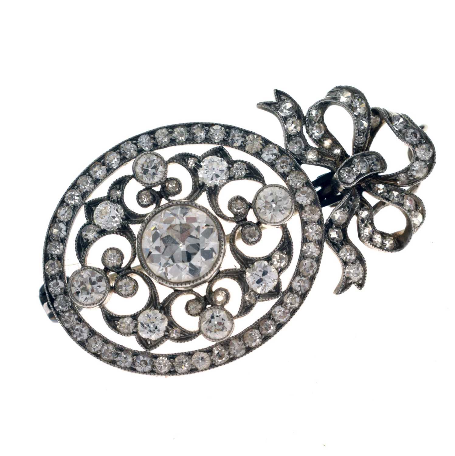 Lot 30 - Belle Epoque diamond white metal brooch