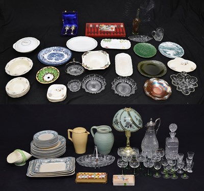 Lot 69 - Mixed ceramics and glass