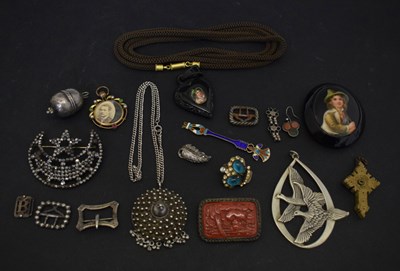 Lot 98 - Collection of assorted jewellery