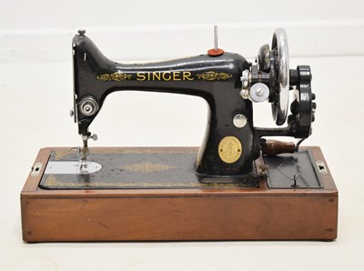 Lot 300 - Singer sewing machine