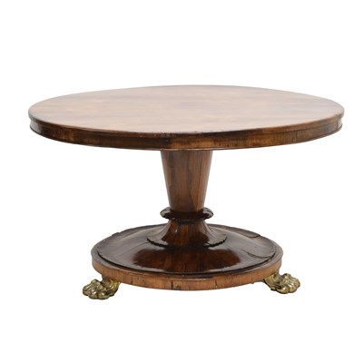 Lot 679 - Early Victorian rosewood centre table