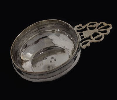 Lot 104 - George I Britannia standard silver bleeding bowl or porringer, sponsor's mark of Joseph Bell