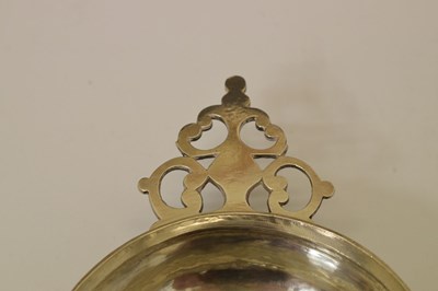 Lot 103 - George I Britannia standard silver bleeding bowl or porringer, sponsor's mark of John Fawdery