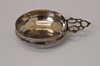 Lot 100 - George I provincial Britannia standard silver bleeding bowl or porringer