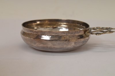 Lot 100 - George I provincial Britannia standard silver bleeding bowl or porringer