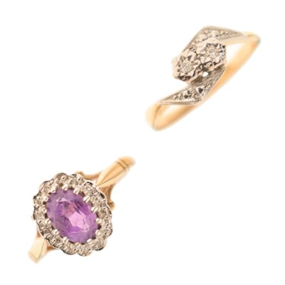 Lot 29 - 9ct gold amethyst cluster ring