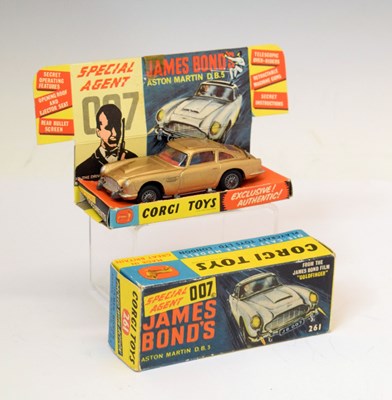 Lot 247 - Corgi Toys - Boxed 261 'James Bond's Aston Martin D.B.5'