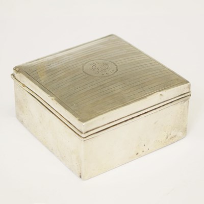 Lot 170 - Edward VII silver cigarette box