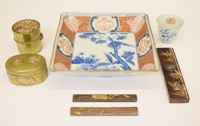 Lot 543 - Group of Japanese ceramics, etc