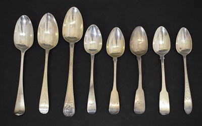 Lot 192 - Eight assorted dessert and tablespoons