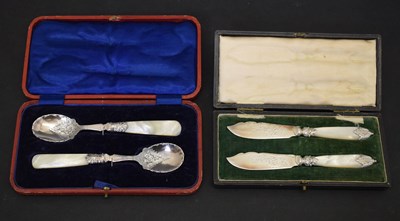 Lot 355 - Pair of late 19th / early 20th century mother-of-pearl handled butter knives and spoons