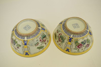 Lot 418 - Pair of yellow ground Chinese bowls