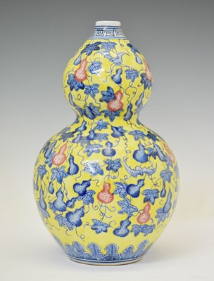 Lot 454 - Yellow ground double gourd vase