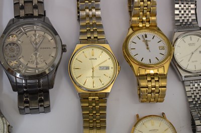 Lot 151 - Winegartens - Gentleman's vintage gold plated watch and others