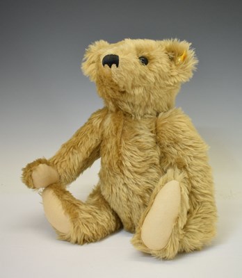 Lot 435 - Steiff - Golden mohair teddy bear