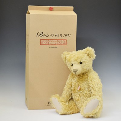 Lot 438 - Steiff  - '1904 Replica 2004 Teddy Bear'