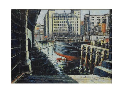 Lot 604 - Kenneth Smart (20th century) - Oil on canvas - 'In the Shadow of London Bridge'