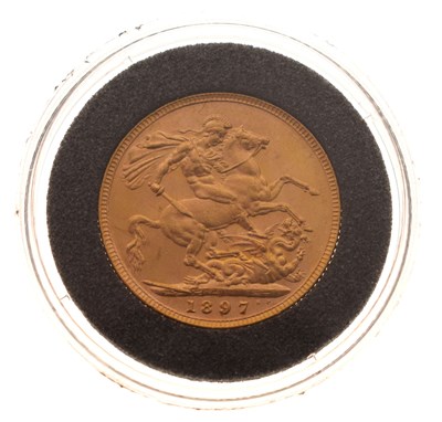 Lot 215 - Queen Victoria Melbourne Mint gold sovereign, 1897